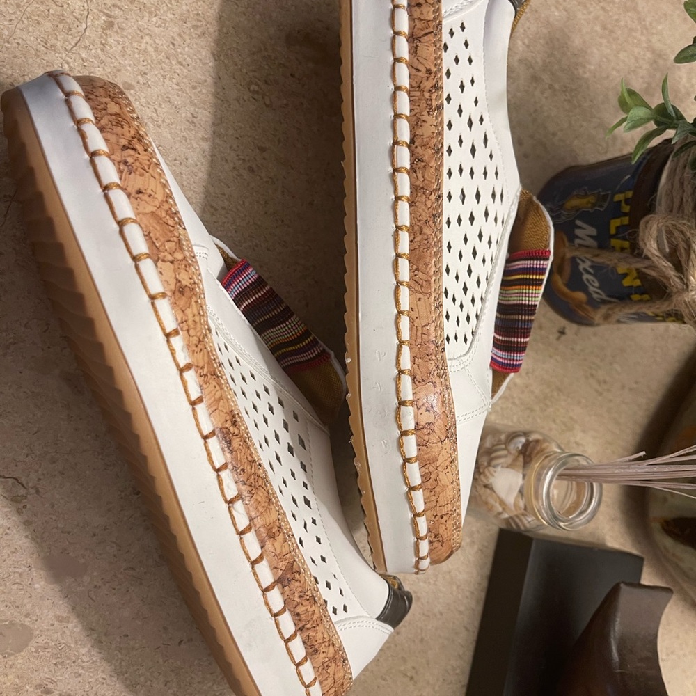 Espadrilles court helps lightweight women 6